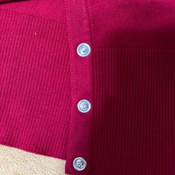 White House Black Market Women's Deep Red Snap Button Size XL - Picture 9 of 9